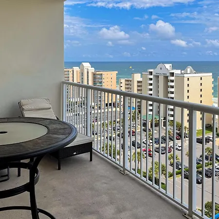Apartamento Crystal Tower 1107